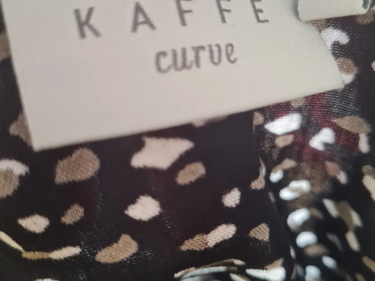 Billede 4 - Kaffe Curve top str 52