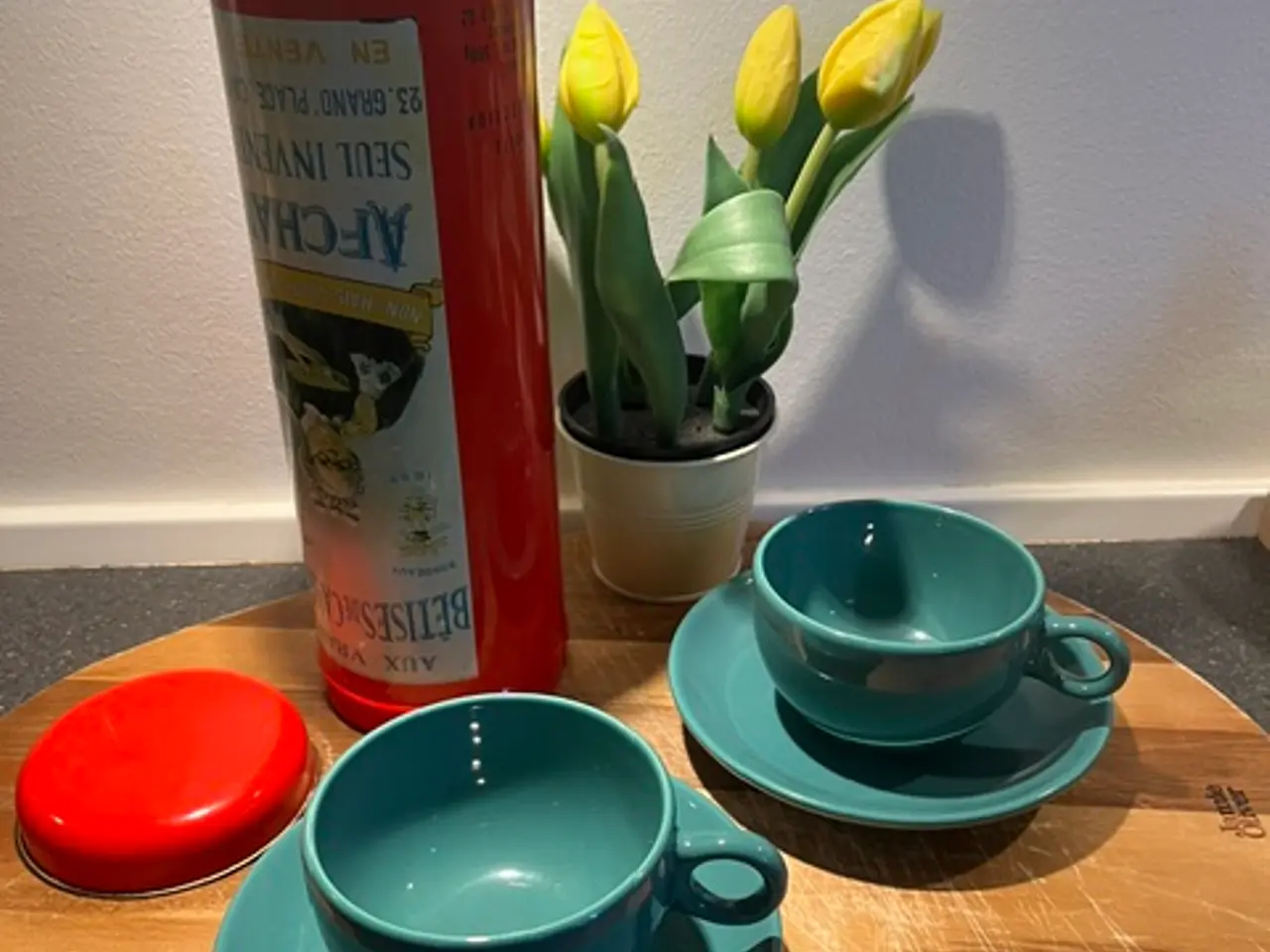 Billede 1 - Retrosæt: Fransk vintagedåse & 2 italienske kopper