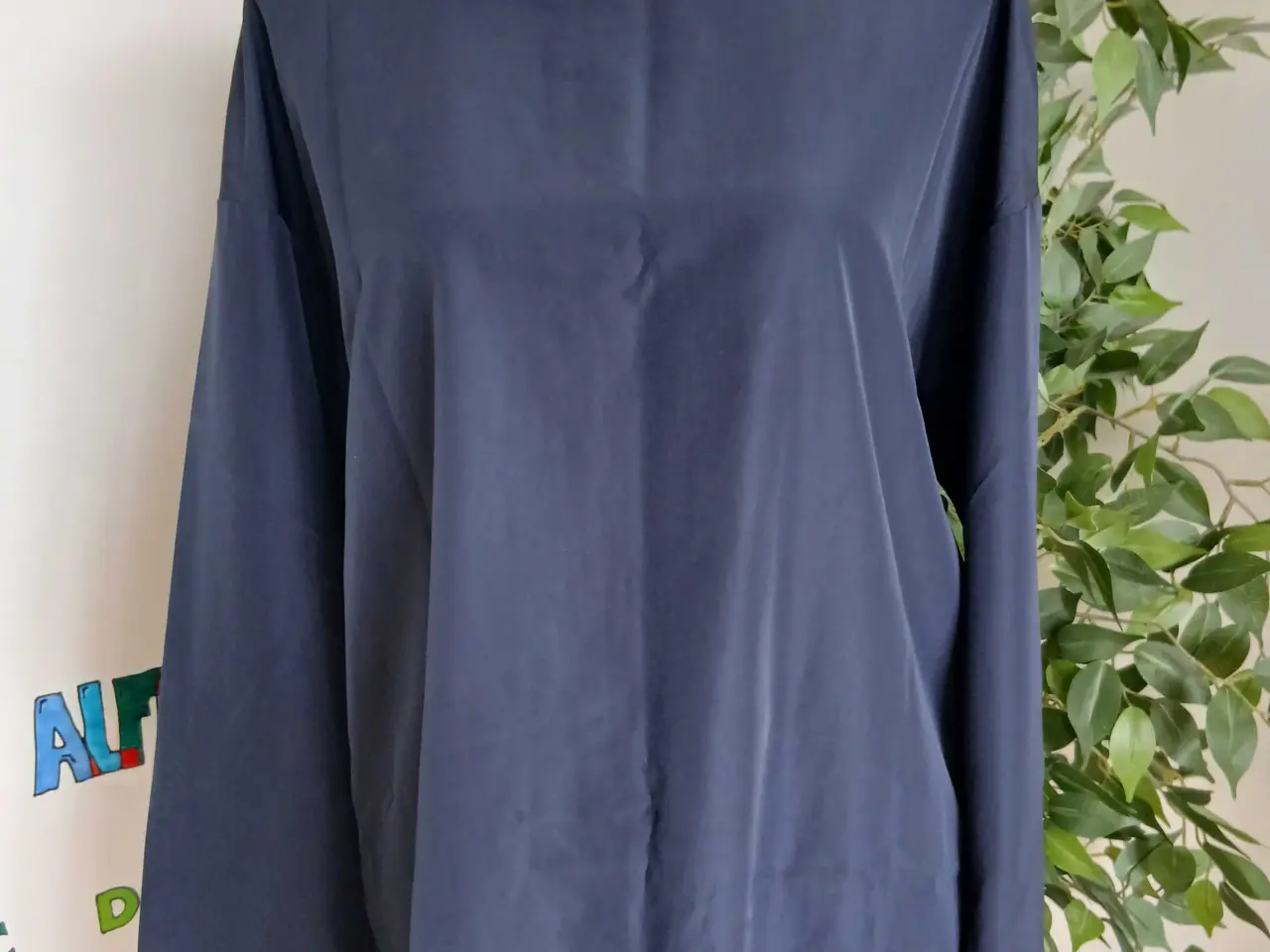 Billede 1 - Bluse. Cos. Medium/38