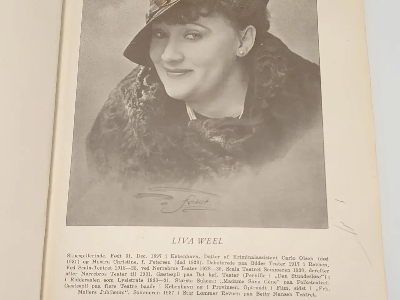 Billede 3 - Kunstner Album. Komplet med 52 fotos. Ca 1940.