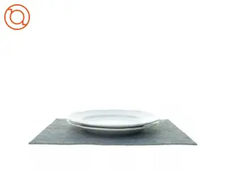 2 tallerkener fra Ikea (str. Ø 28 cm)