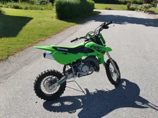 Kawasaki KX65 - som ny (10 timer)