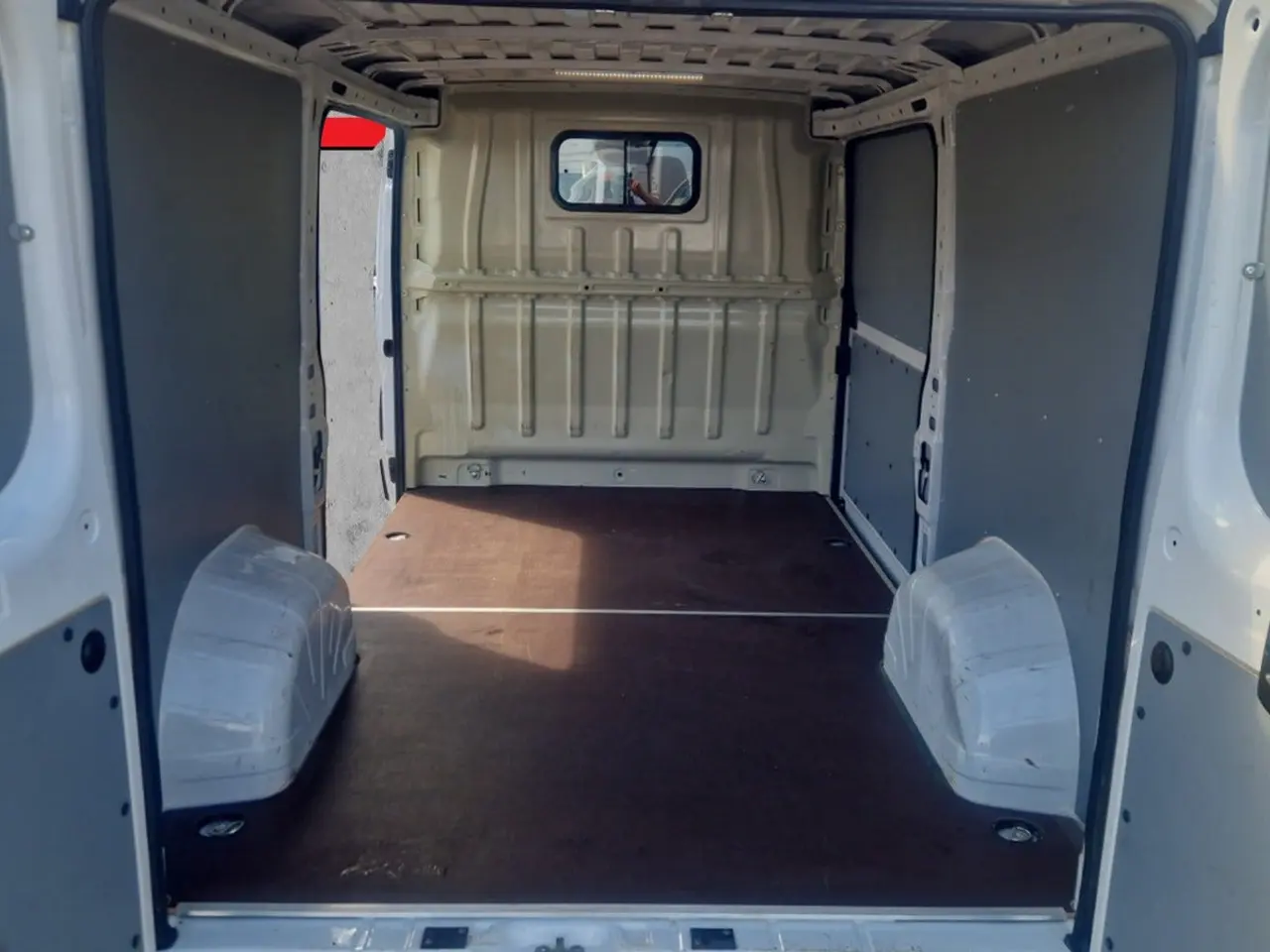 Billede 10 - Peugeot Boxer 333 2,2 BlueHDi 140 L2H1 Premium