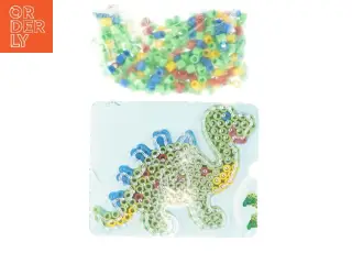 Perleplade med dyr og perler fra Hama (str. 23x15 cm)