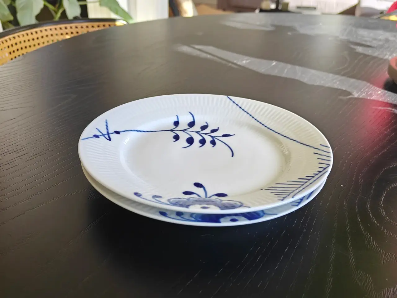 Billede 4 - Royal Copenhagen Blå Mega Riflet kagetallerkener