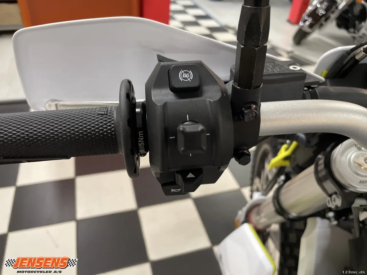 Billede 11 - Husqvarna 701 Enduro