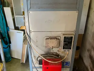 Amanda varmeautomat oliebrænder / kaloriferefyr