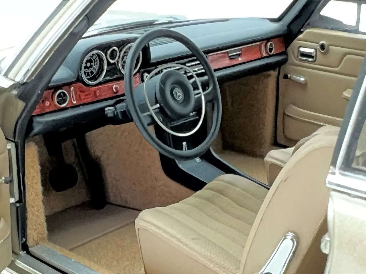 Billede 7 - 1968 Mercedes-Benz 280C /8 AUTOart - 1:18