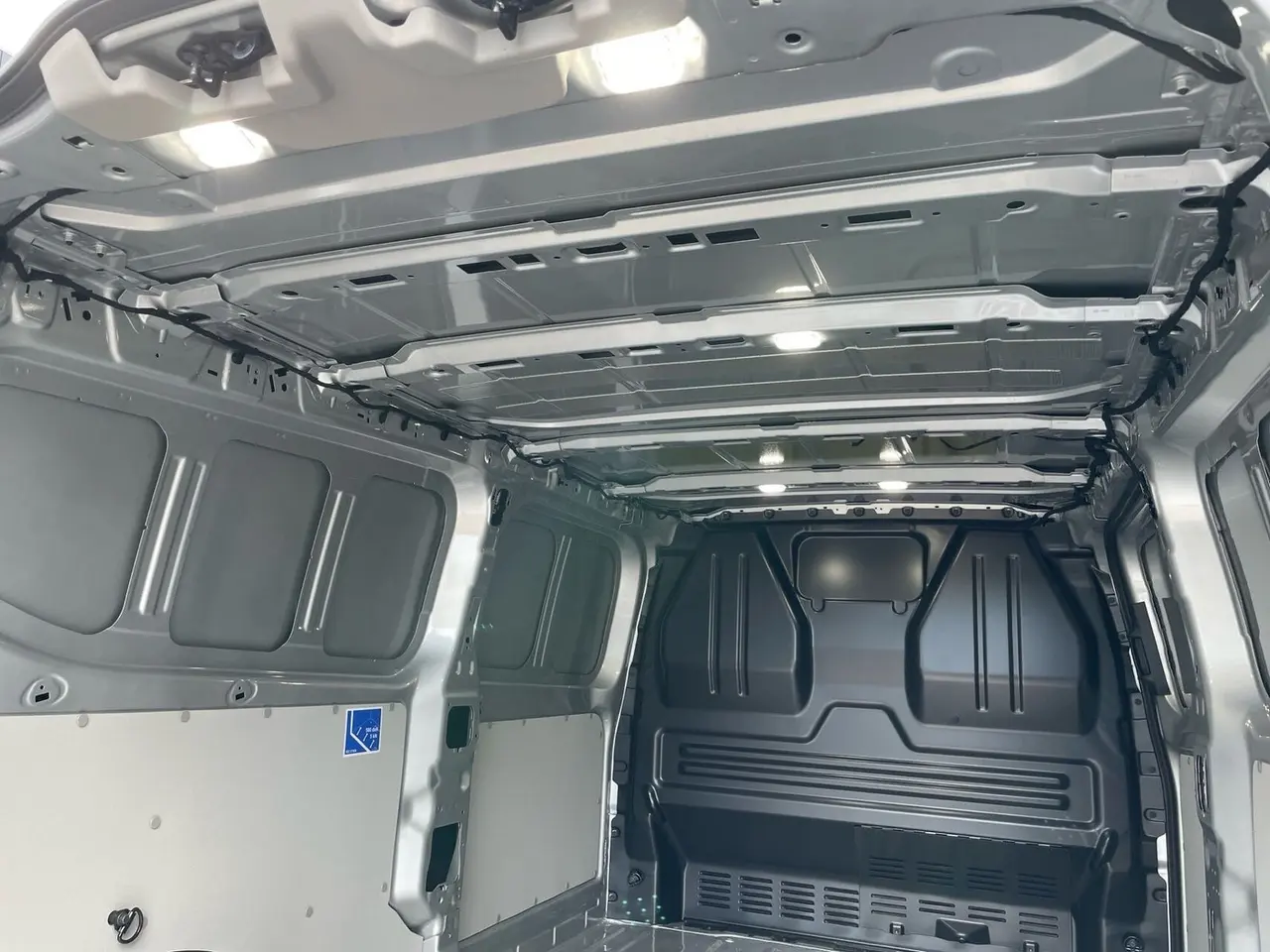 Billede 11 - Ford E-Transit Custom 340 L2 71 Limited