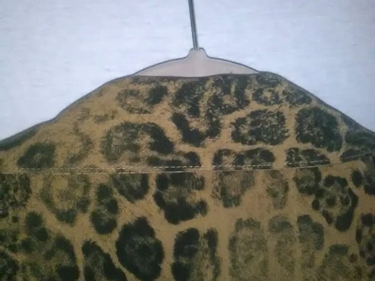 Billede 4 - Frakke-Lang dame blazer,med animalprint str.38/40-