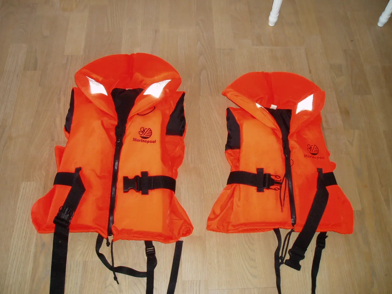 Billede 1 - Redningsvest Marinepool