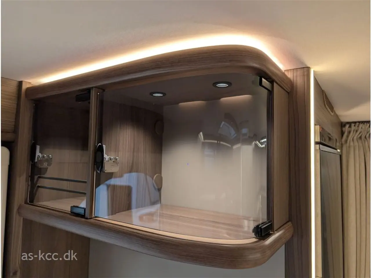 Billede 15 - 2027 - Kabe Royal 600 E TDL KS