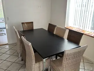 8 stk. elegante kurvestole.