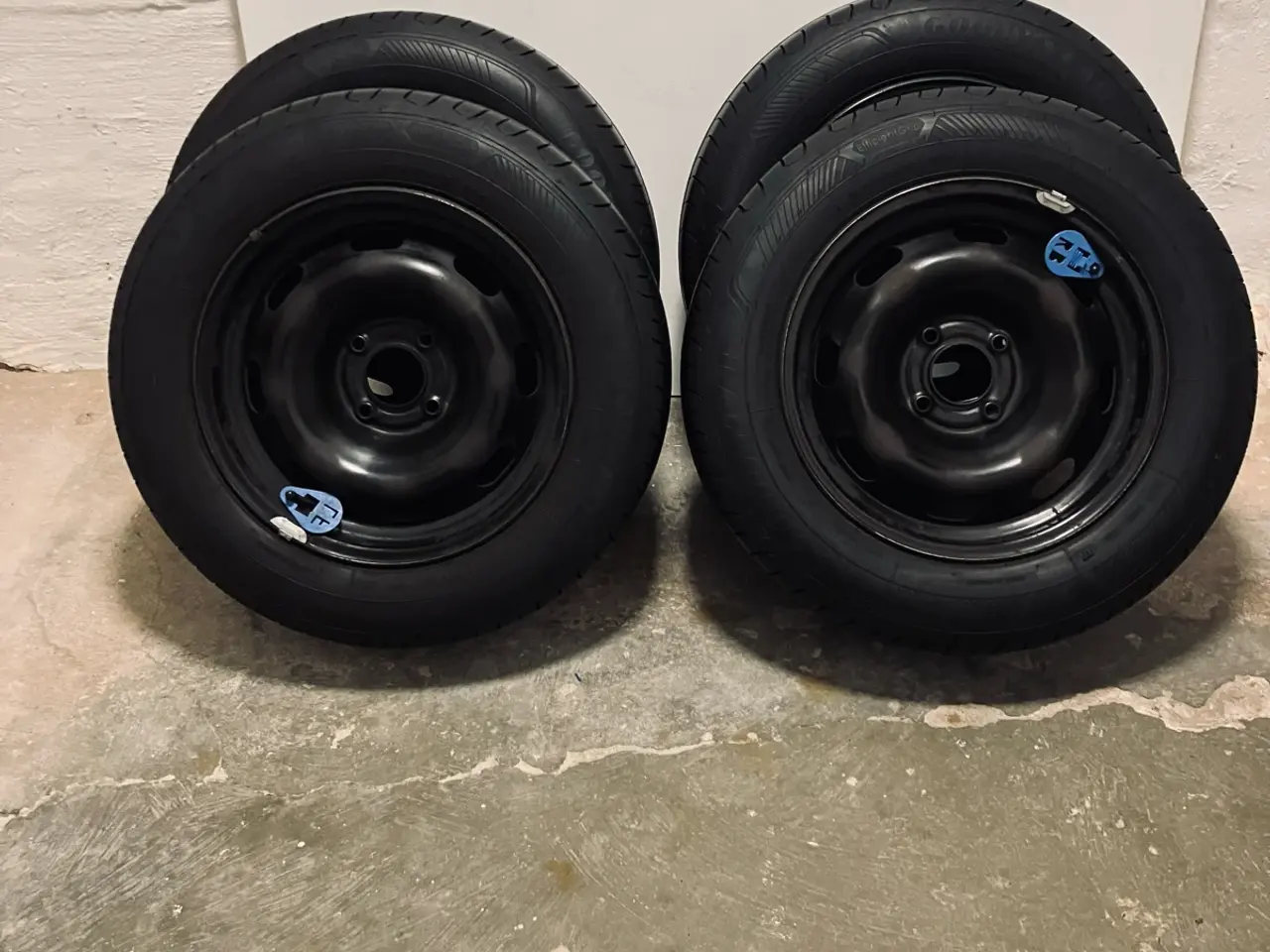 Billede 1 - Goodyear sommerdæk til salg