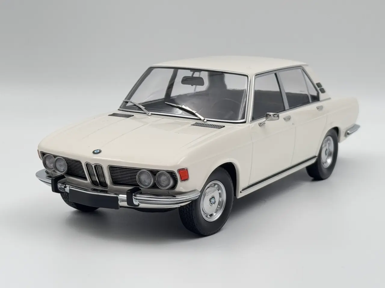 Billede 2 - 1968 BMW 2500 Berlina E3 - 1:18 