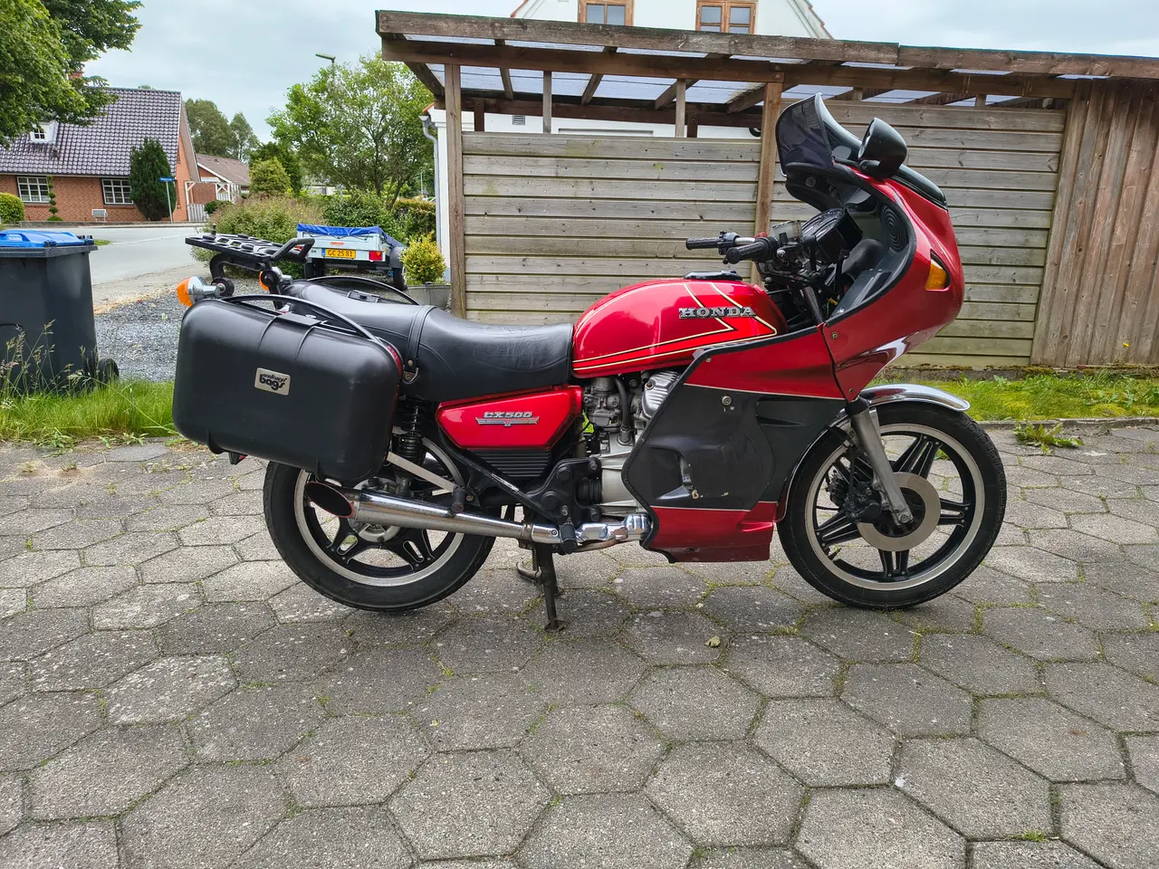 Billede 2 - fuldkåbe har siddet på Honda cx 500