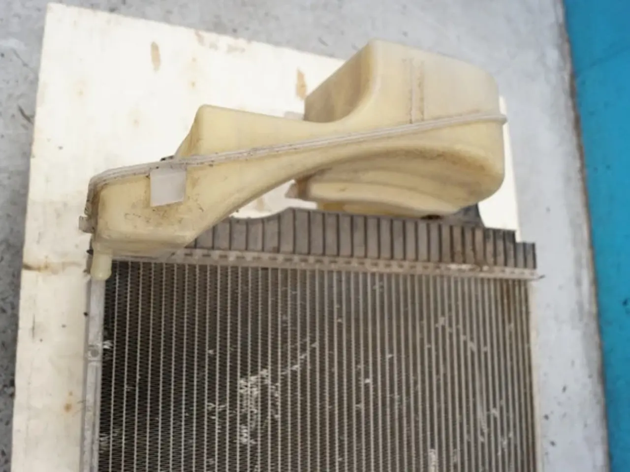 Billede 10 - John Deere 6415 Køler AL163357