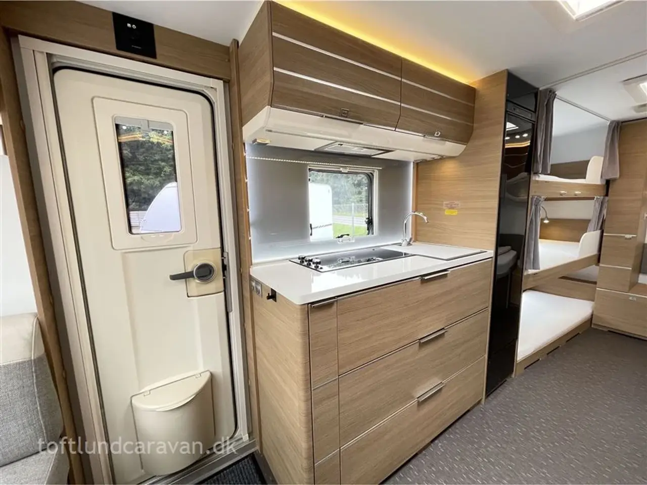 Billede 15 - 2020 - Adria Adora 593 UK   TILBUD !! Fantastisk flot FAMILIEVOGN m/MOVER + ISABELLA fortelt, 7 sovepladser