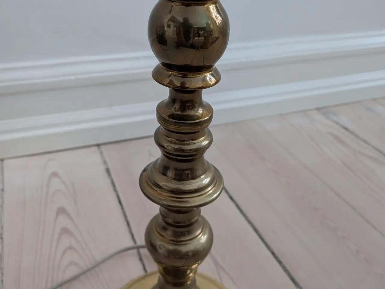 Billede 6 - Retro messing bordlampe med stofskærm