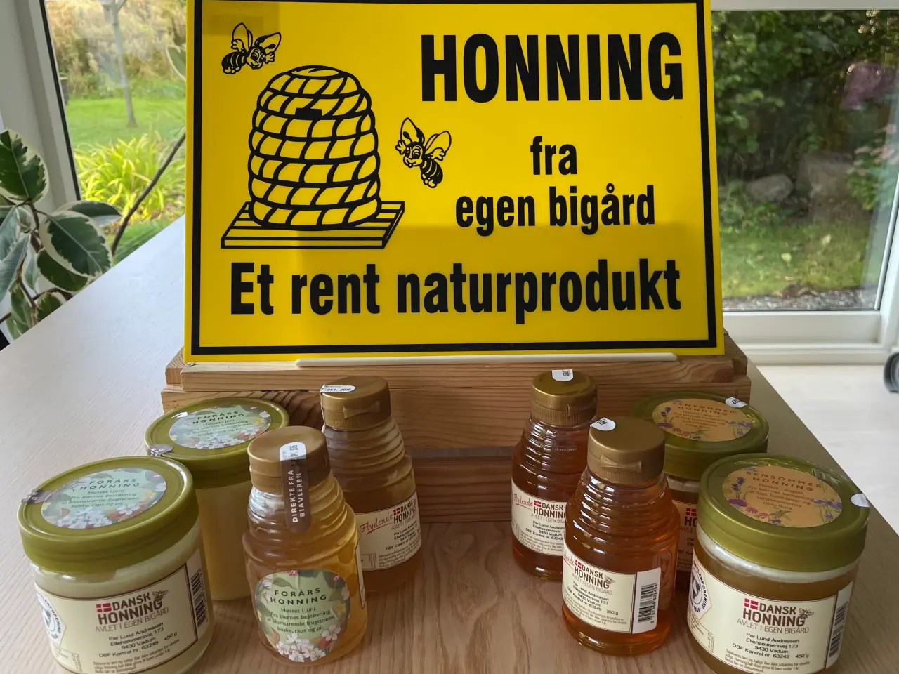 Billede 1 - Honning fra egen bigård, sælges