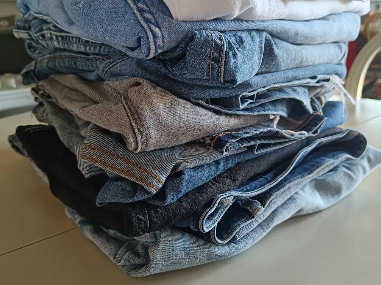 Billede 1 - Lækre jeans m stretch 