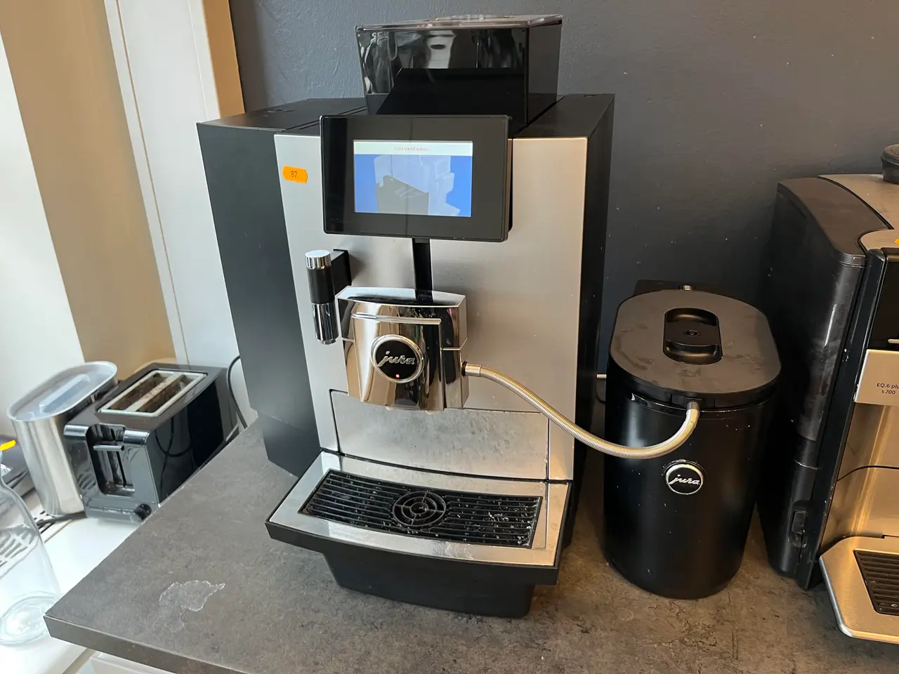 Billede 1 - Kaffebrygger JURA inkl. mælkedispenser