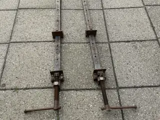 Dørtvinger