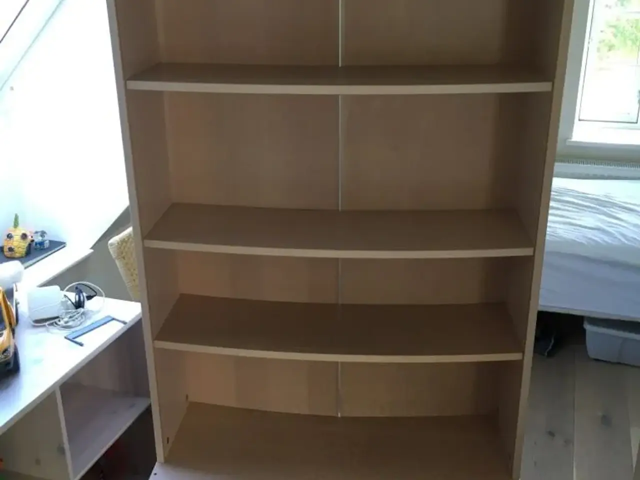 Billede 1 - Stokke reoler skab