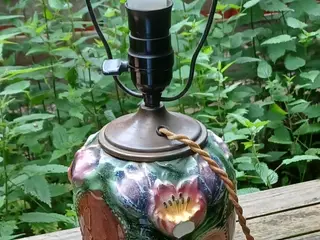 Majolika-lampe. Antik