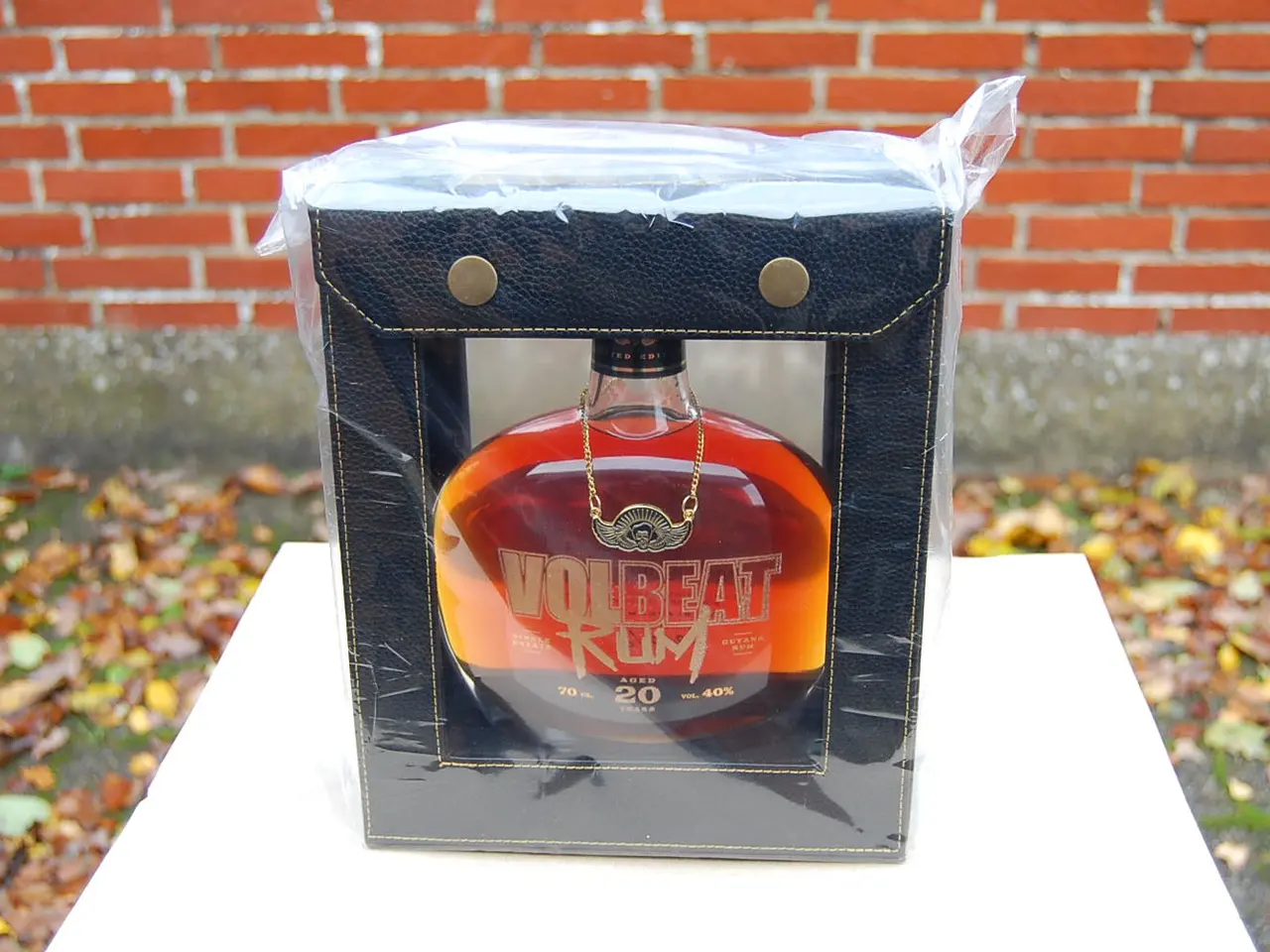 Billede 1 - Volbeat jubilæums rum