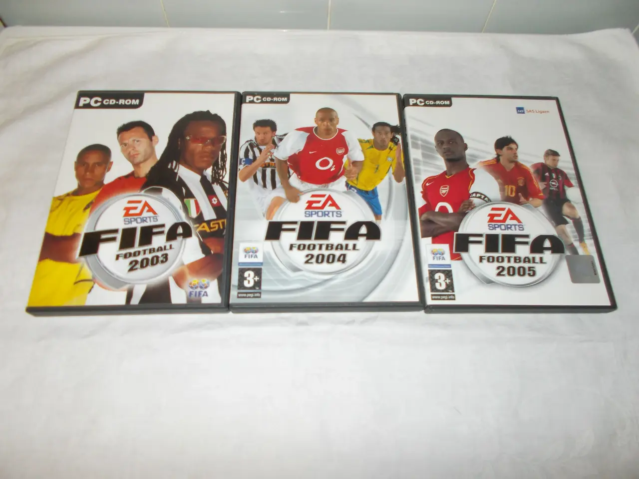 Billede 2 - Ny prisFIFA Football 2003, 2004 og 2005