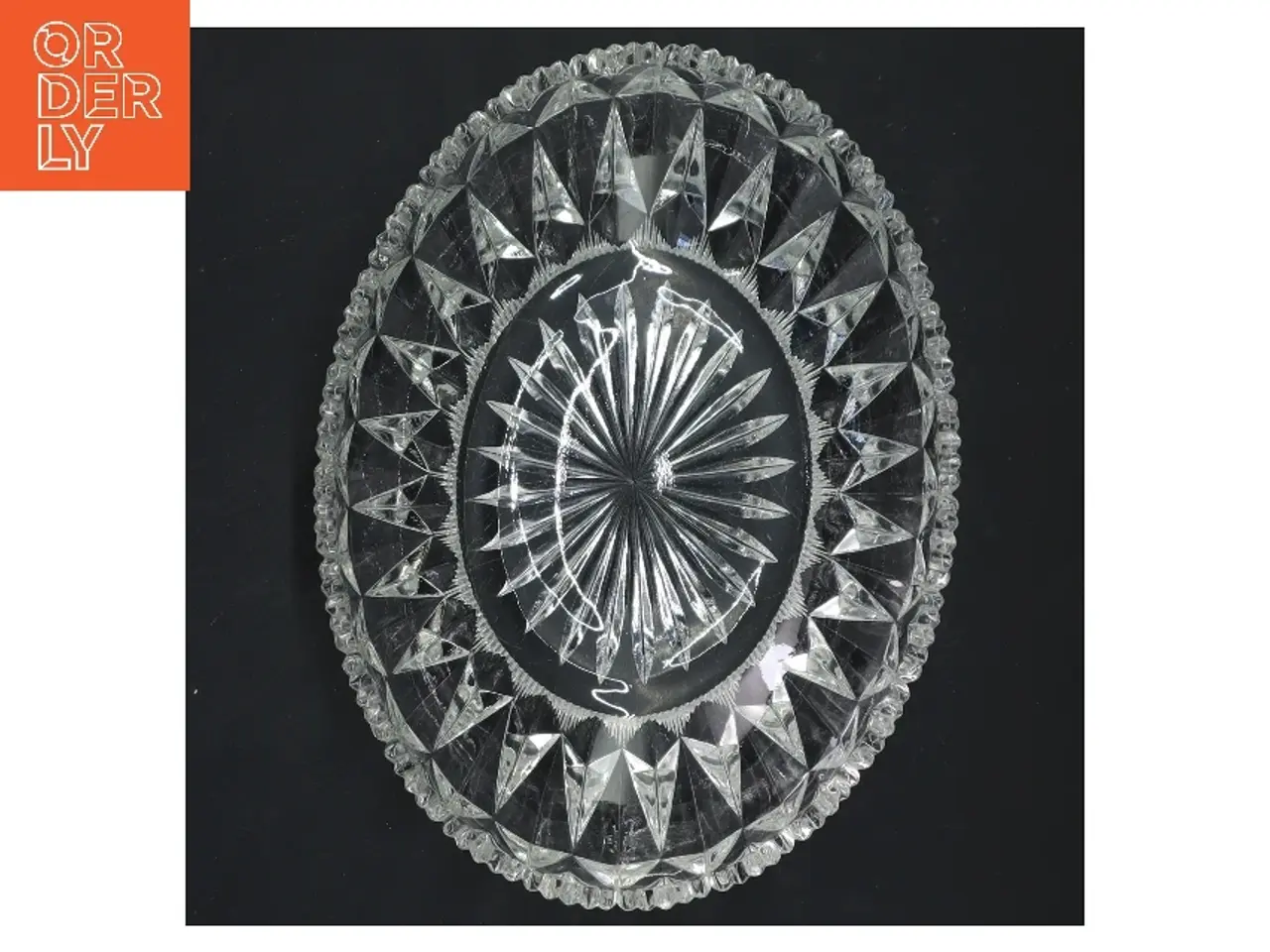Billede 2 - Ovalt Glas fad med mønster (str. 19x14x5 cm)