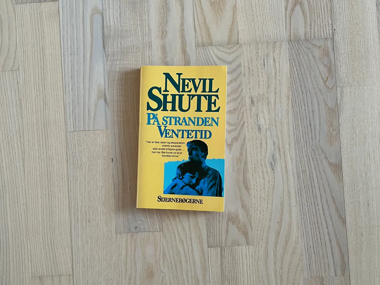 Billede 1 - På stranden, ventetid - af Nevil Shute