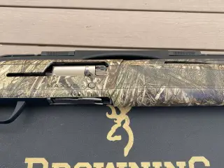 Browning Maxus halvautomat