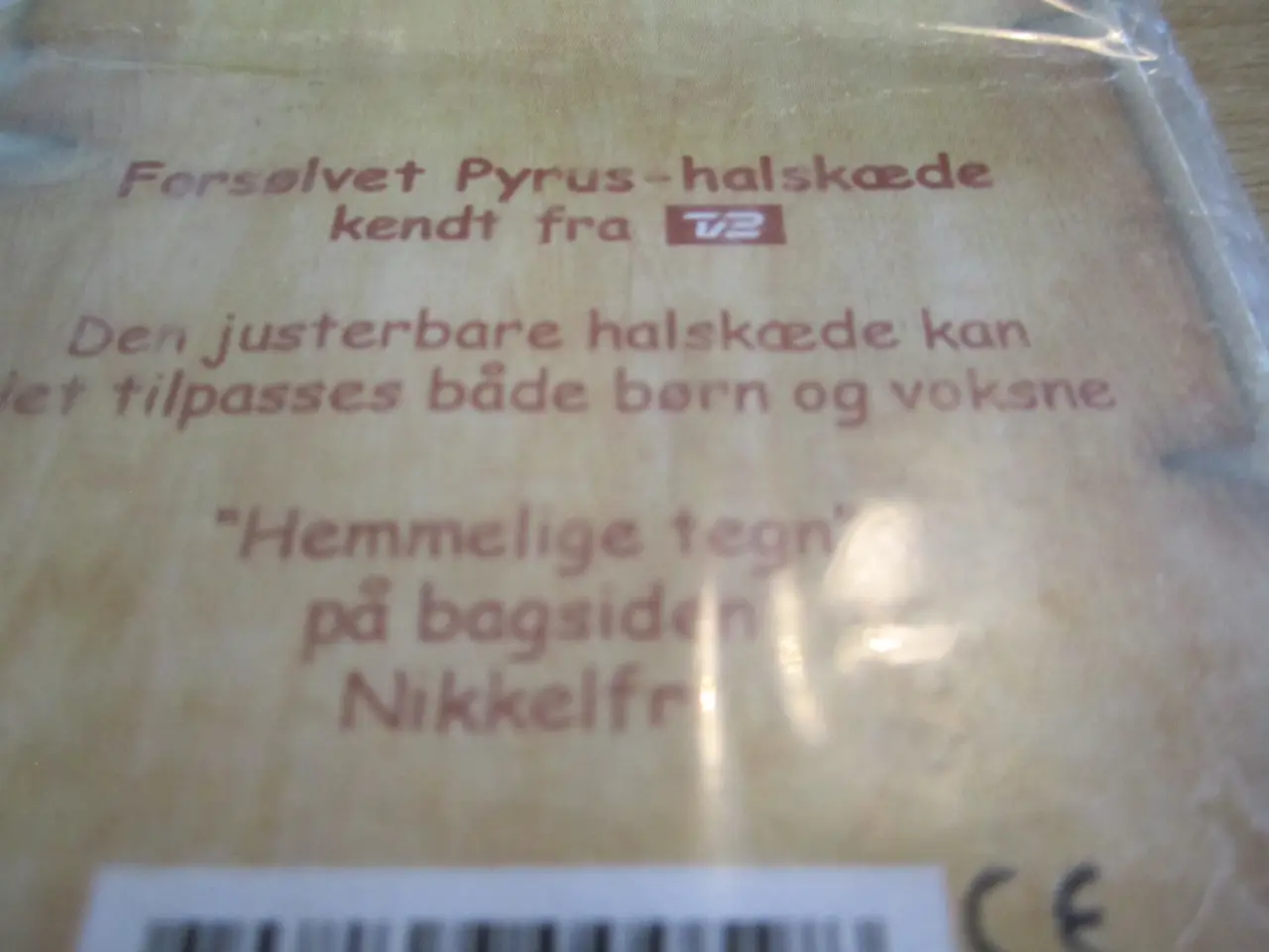 Billede 4 - PYRUS. Halskæde. 2004.
