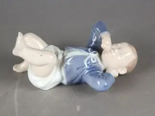 Baby, der ligger på ryggen, Royal Copenhagen