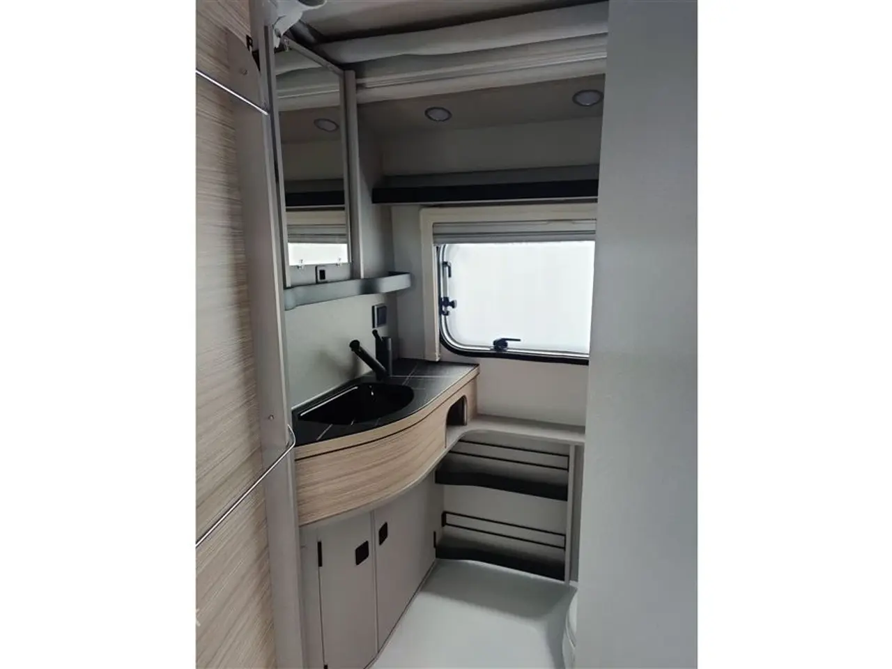 Billede 5 - 2024 - Eriba Touring 542 Harbour Blue   Eriba Touring 542 Harbour Blue 2024 fra Hinshøj Caravan
