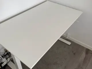 Hæve sænke skrivebord