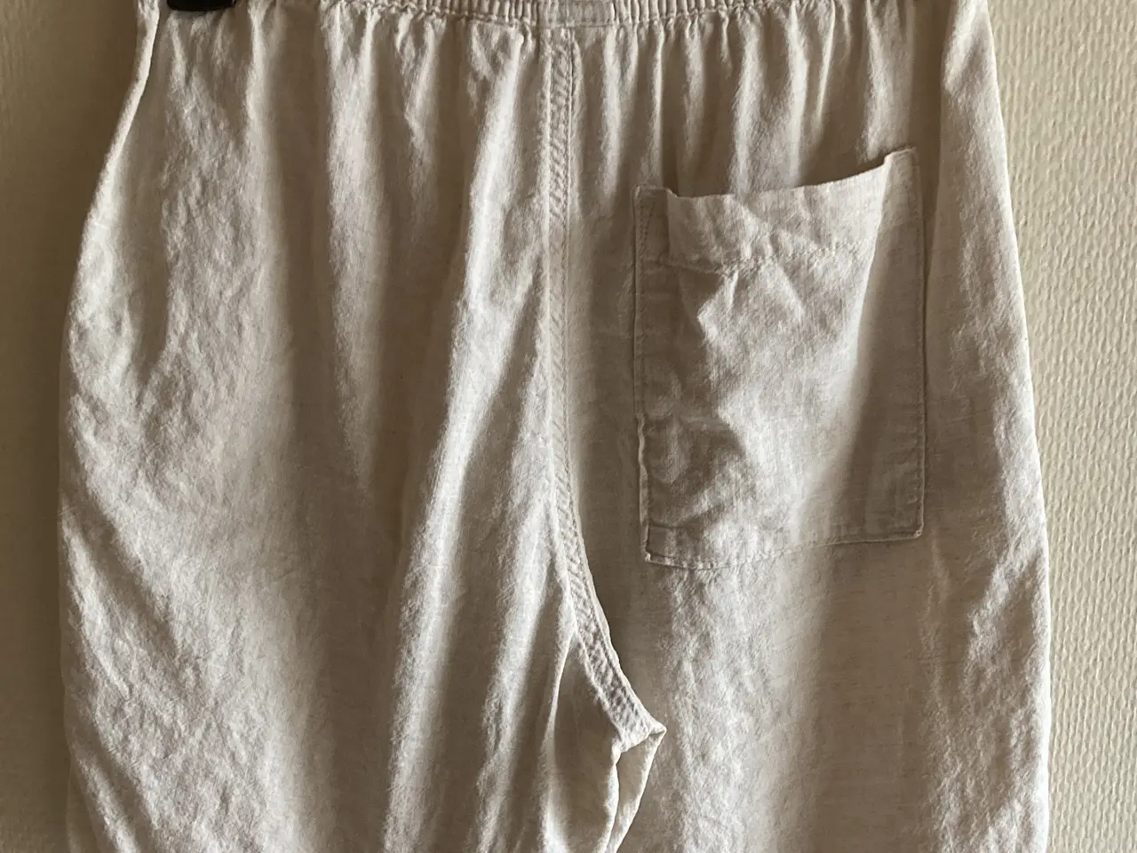 Billede 3 - LMTD Hættetrøje str. 158.  HM Shorts str. 158