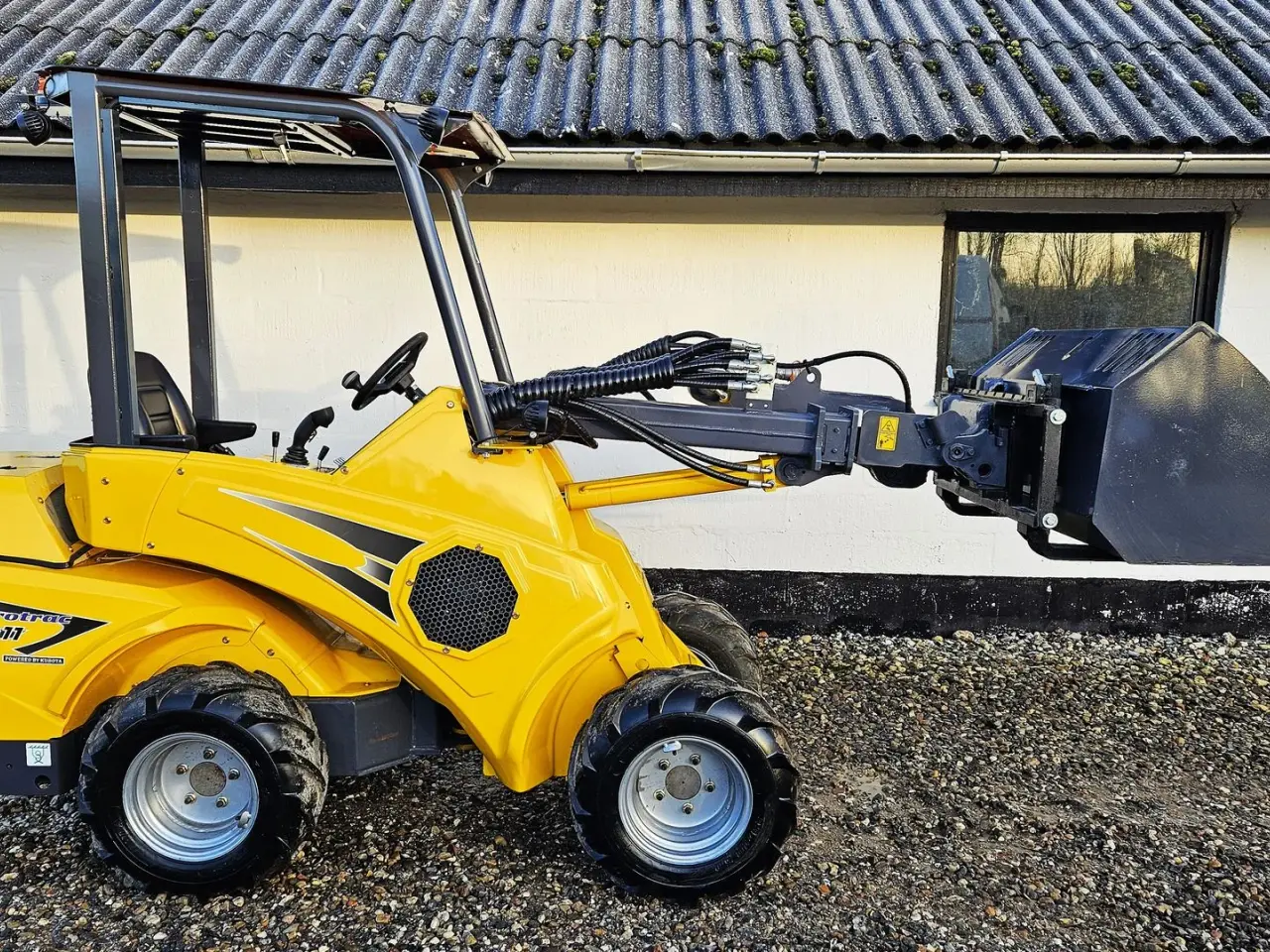 Billede 1 - Eurotrac T11 / fabriksny / teleskoparm / Kubota motor
