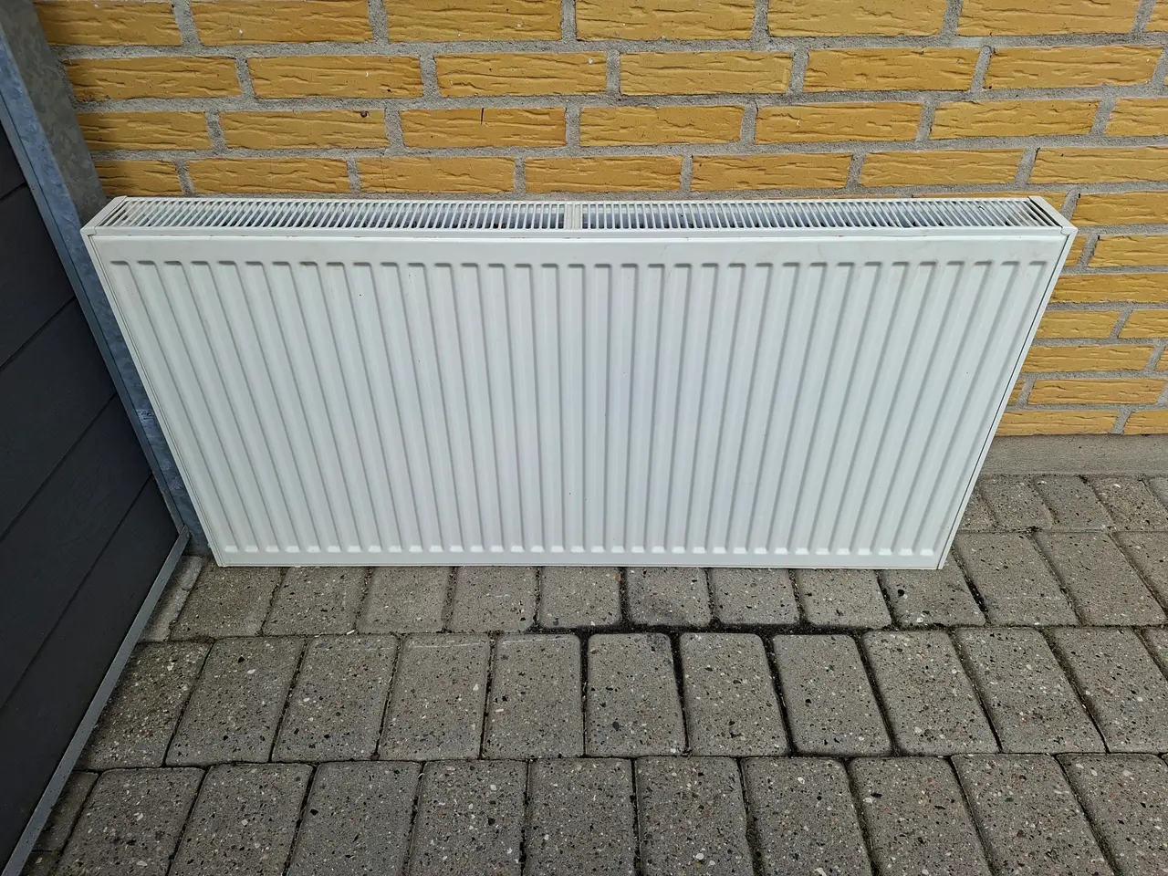 Billede 1 - Radiator, brugt men ok.