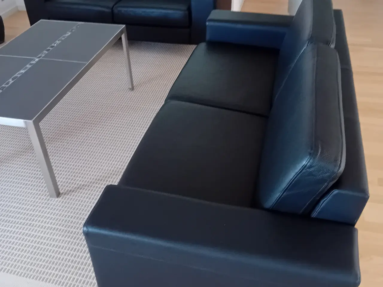 Billede 3 - Stilfuld 2+2½ personers sofa i god læderkvalitet