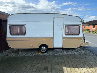 Veteran campingvogn Ace Monza