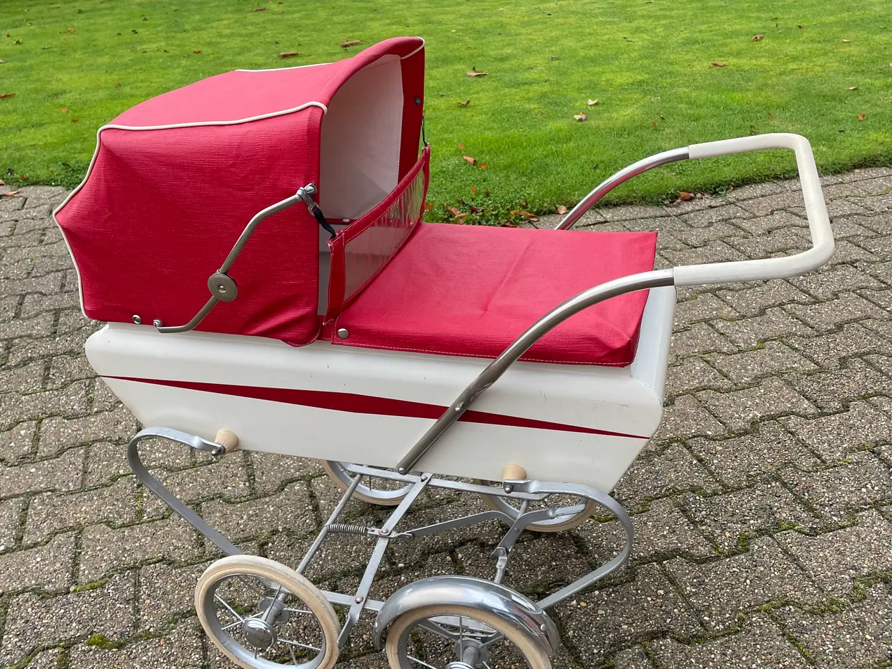 Billede 1 - Retro Odder dukkevogn fra 1968