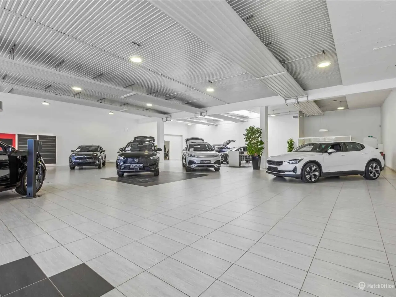 Billede 8 - Flot showroom/detail på trafikeret indfaldsvej