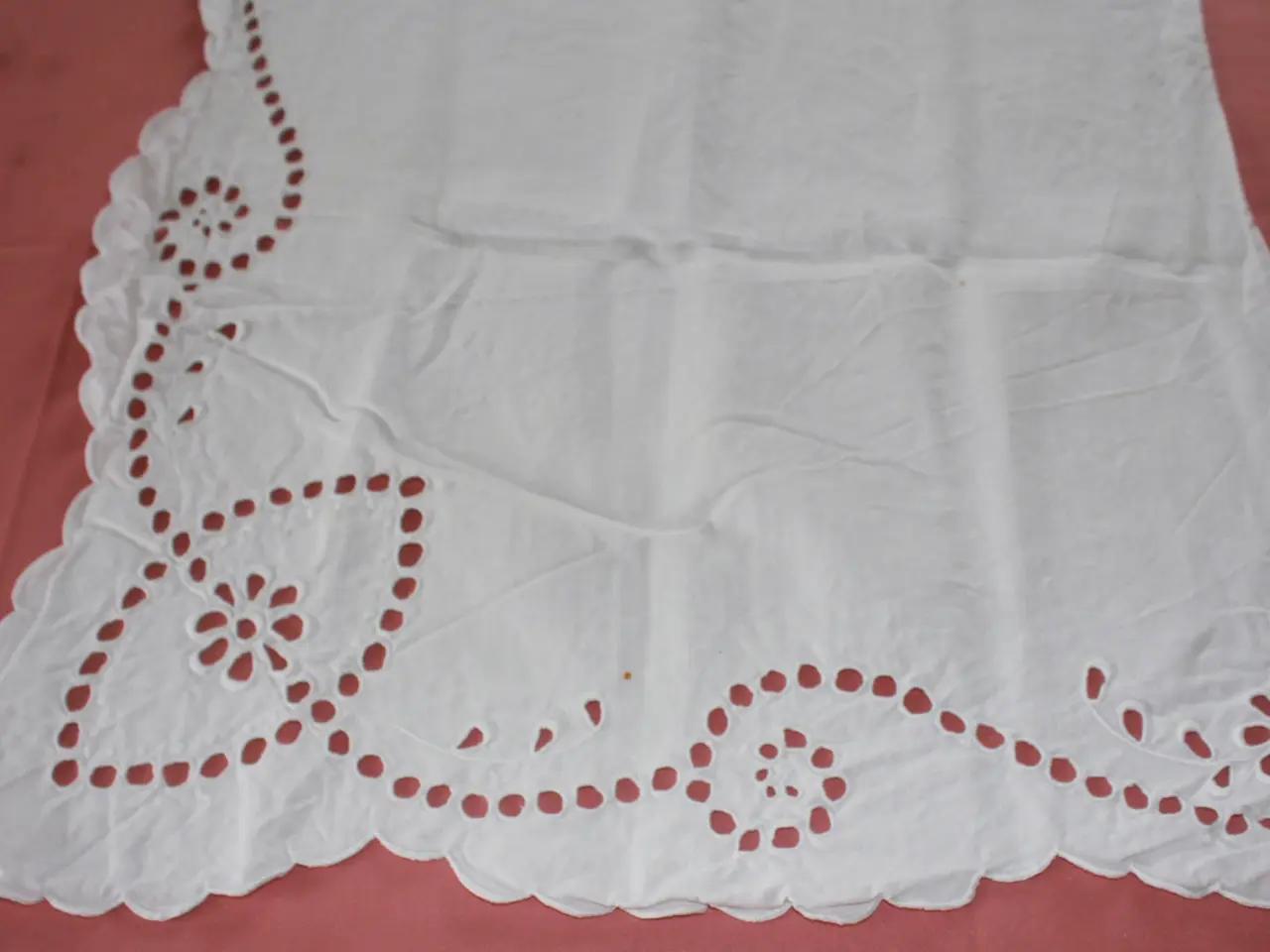 Billede 3 - Hvid "Halvdug" 48 x 102 cm