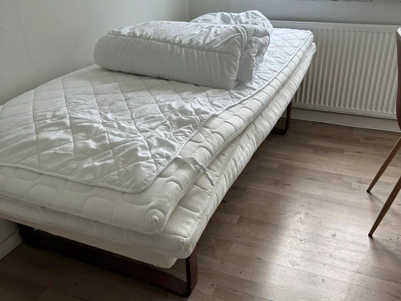 Billede 2 - Værelsesindhold