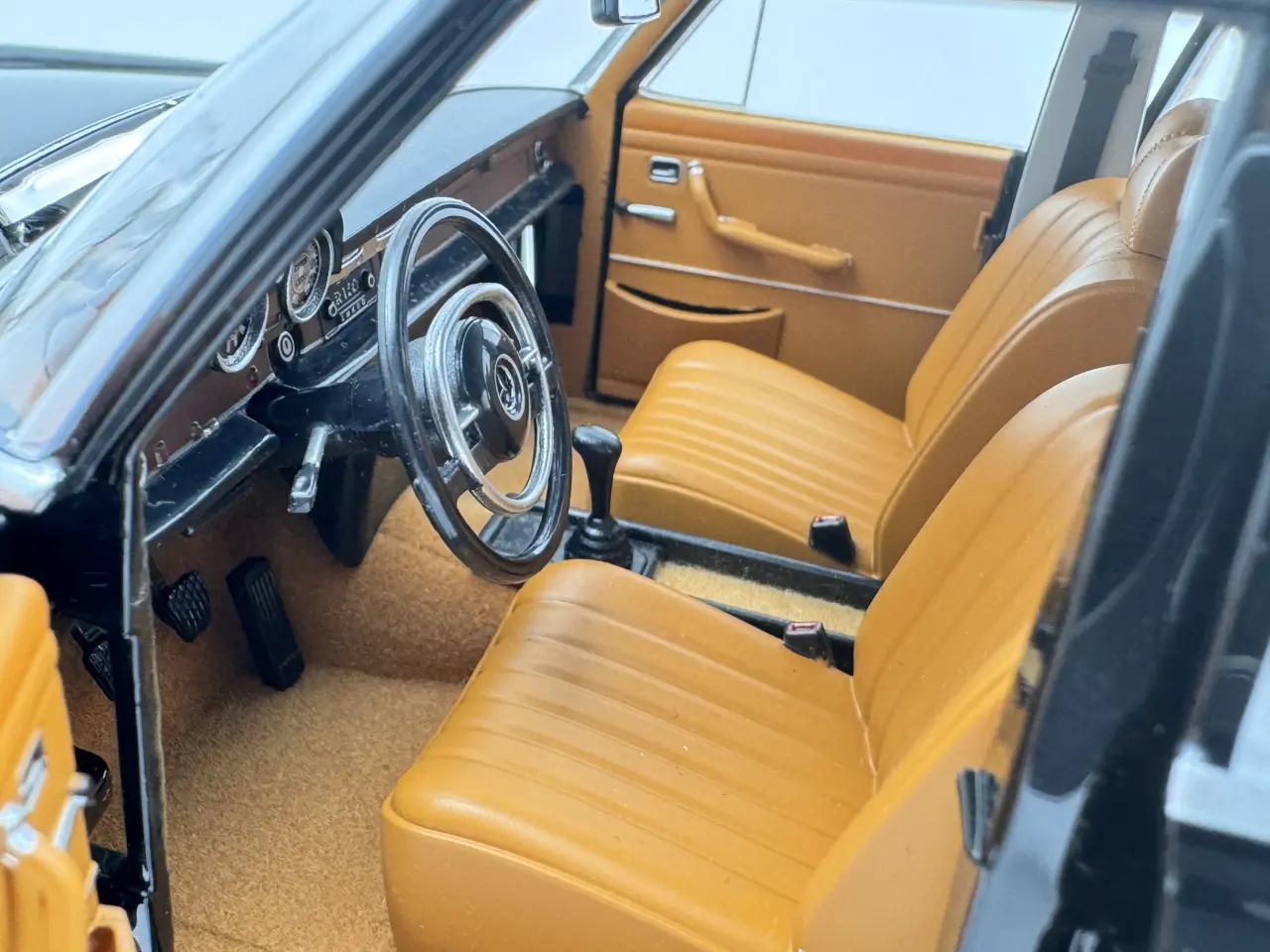 Billede 7 - 1968 Mercedes-Benz 280 SE Limousine 1:18