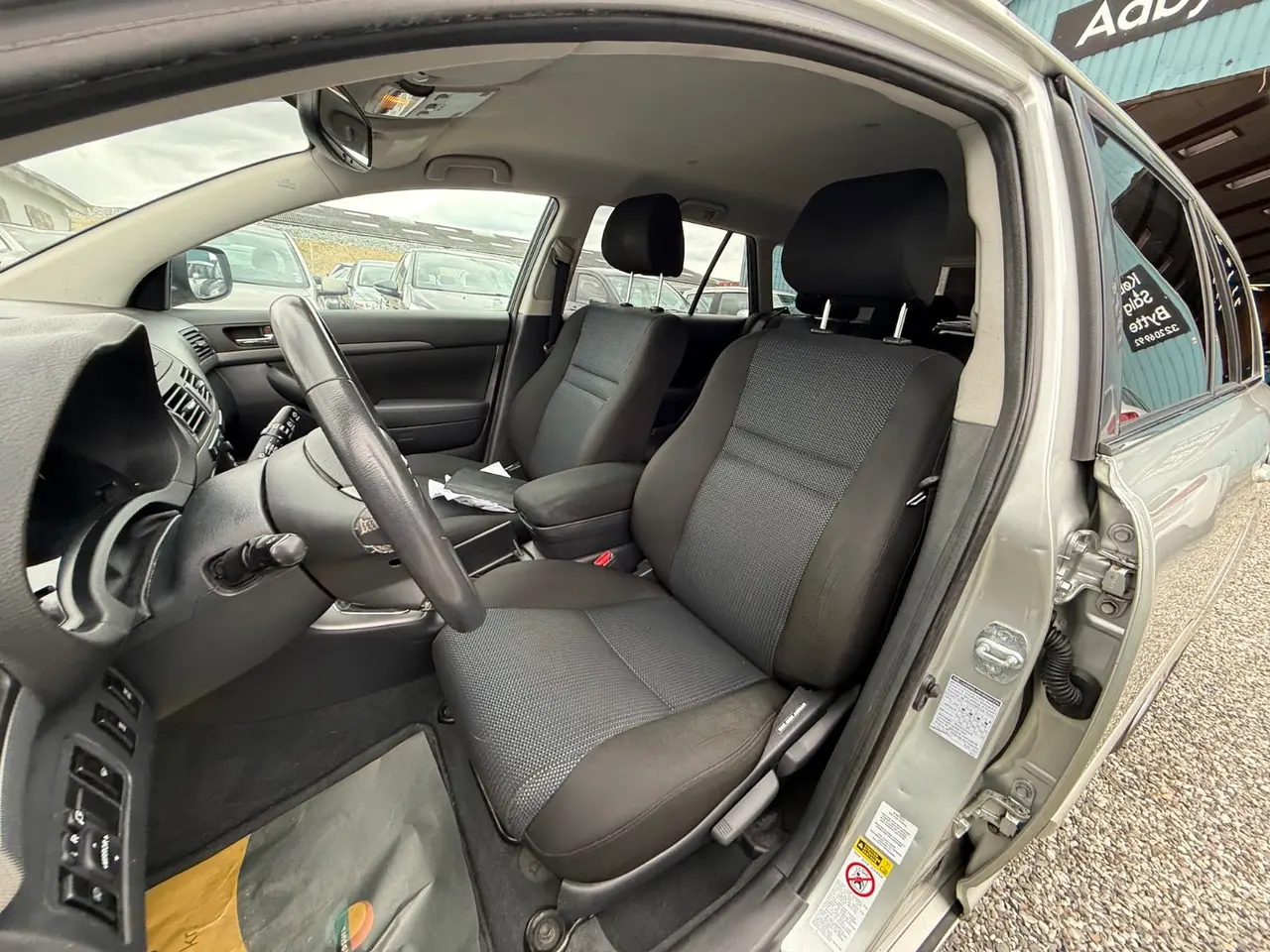 Billede 10 - Toyota Avensis 2,2 D-CAT 177 Executive stc.