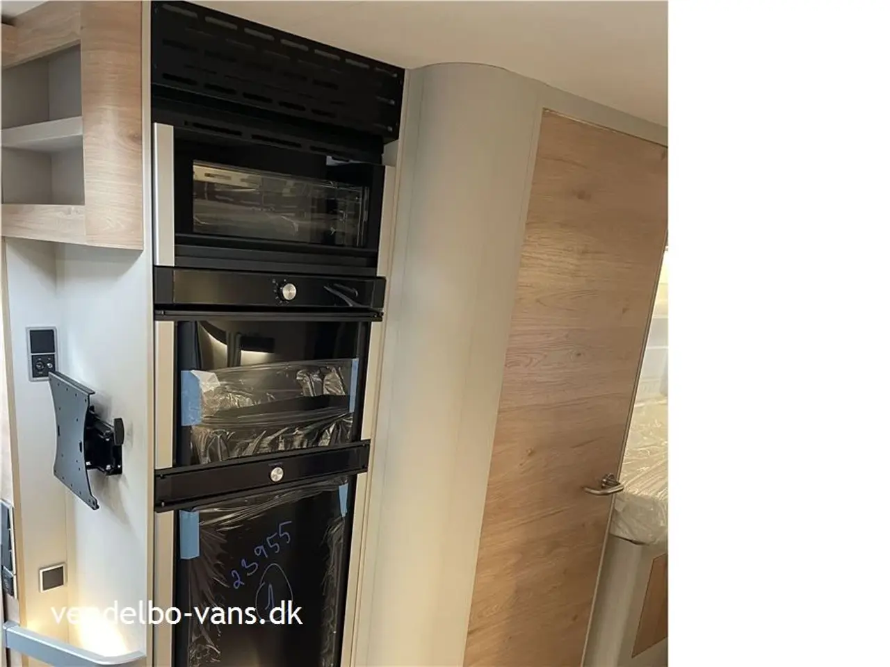 Billede 18 - 2026 - Dethleffs Pulse Classic T 7051 EB Luksuriøs camper med enkeltsenge og stor garage